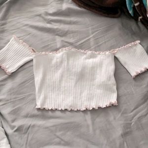 Forever 21 crop top never worn. Stretchy